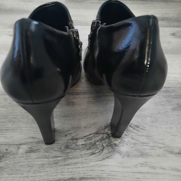 White House Black Market Booties - Picture 3 of 8